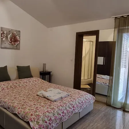 Bonbon 3 Apartament