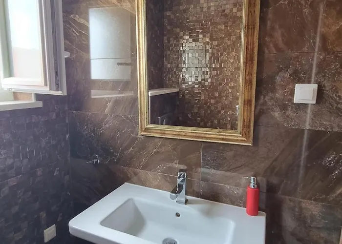 Апартаменты Bonbon 3 Биоград-на-Мору