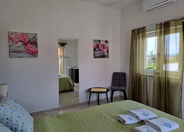 Apartament Bonbon 3 *
