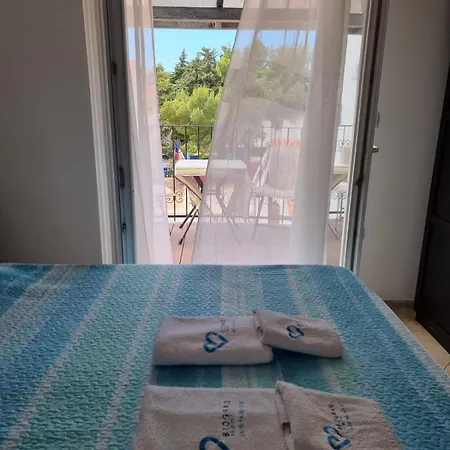 Bonbon 3 Appartement Biograd Na Moru