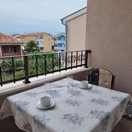 Apartman Bonbon 3 Biograd Na Moru