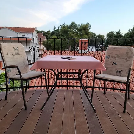 Bonbon 3 Biograd Na Moru
