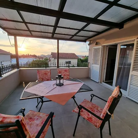 Apartman Bonbon 3 *