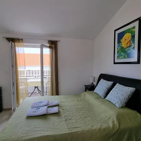 Bonbon 3 Apartman Biograd Na Moru
