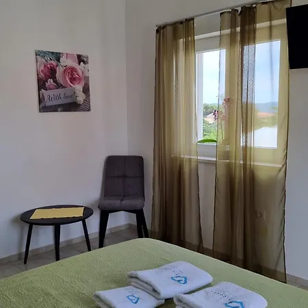 Appartement Bonbon 3 Biograd Na Moru